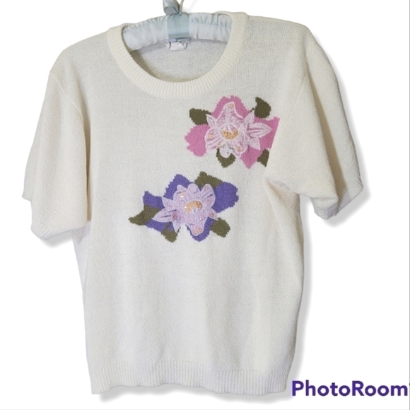 ❄️vintage cream knit floral sequin detail short sleeve top - Picture 1 of 4